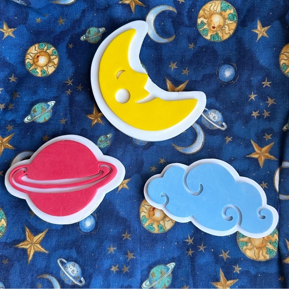 New Planetary foam stamps - Picture 2 of 9